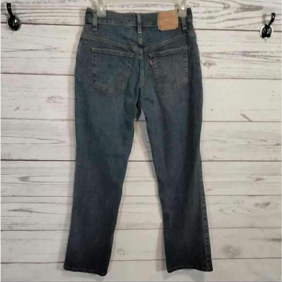 "Levi's" woman's jeans   - Picture 3 of 8